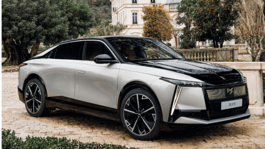 Essai de véhicules électriques, cocktail et conférence au DS Store Rennes